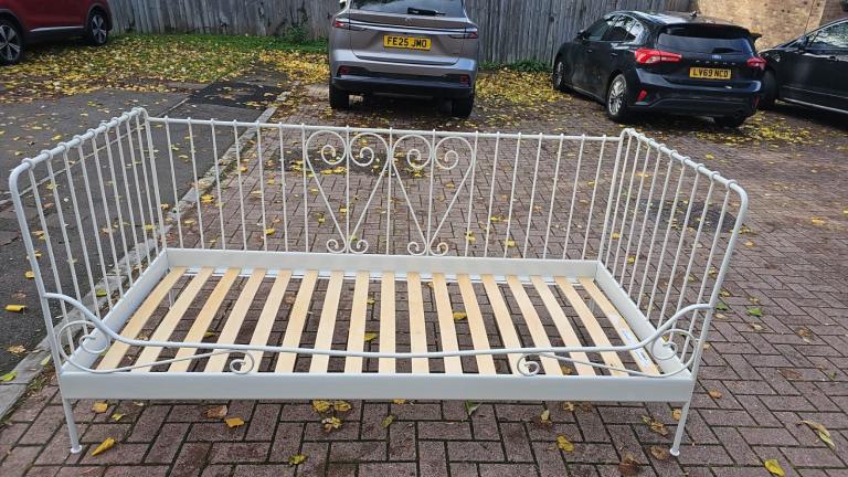 image for Ikea single day bed 