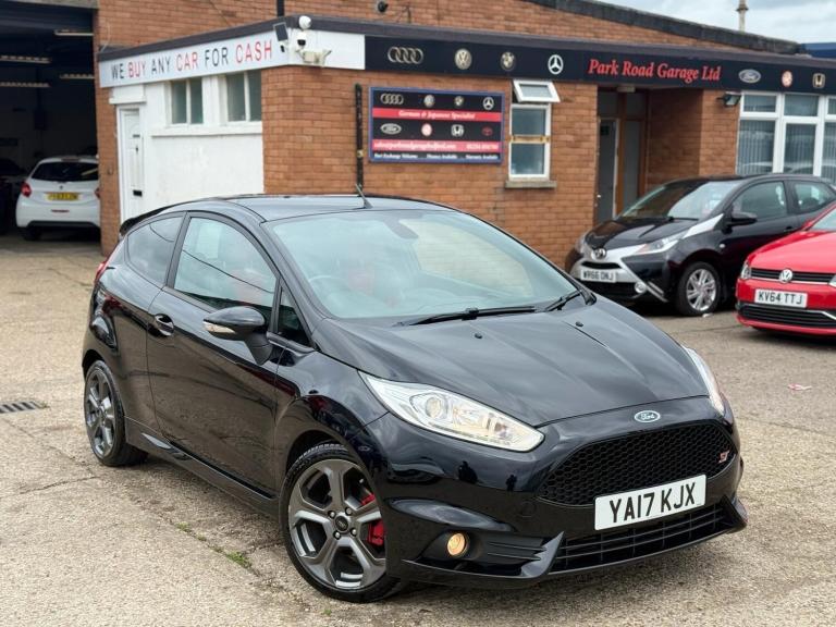 2017 Ford Fiesta 1.6T EcoBoost ST-3 Euro 6 3dr HATCHBACK Petrol Manual