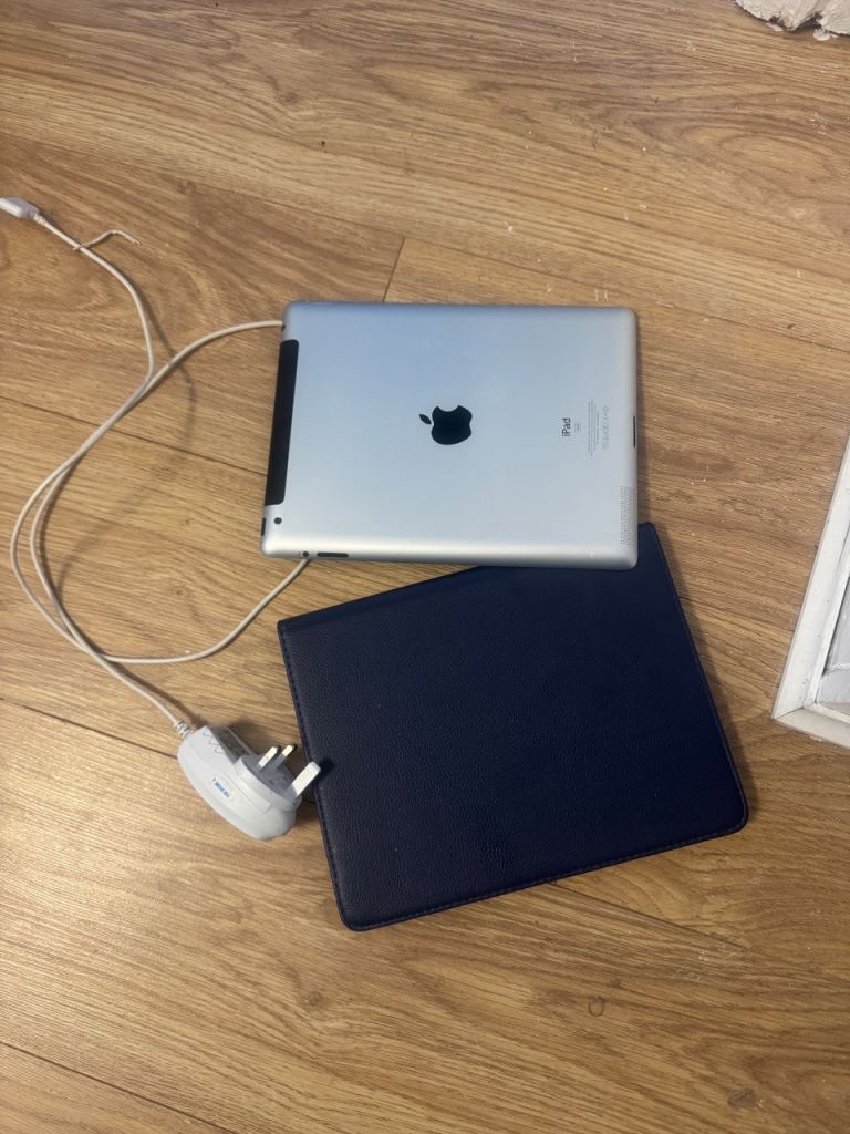 Apple iPad 2nd generation A1395 WiF 16gb