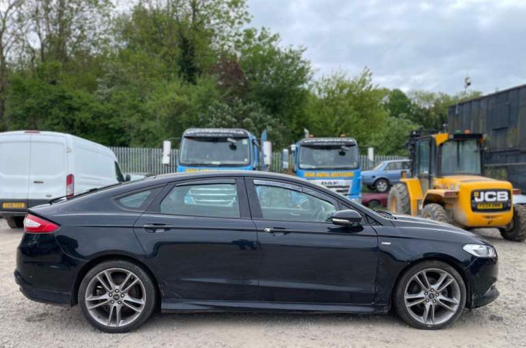 Ford, MONDEO, Hatchback, 2016, Semi-Auto, 1997 (cc), 5 doors