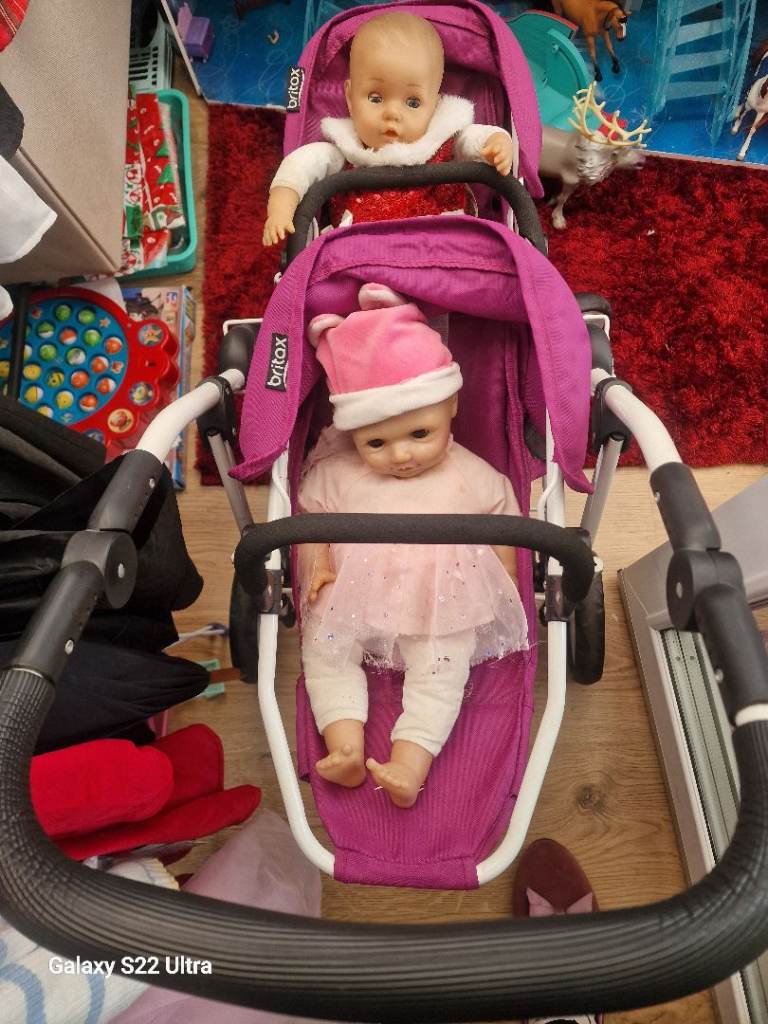 Twin doll's pram