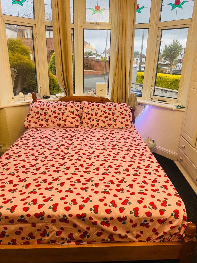 We have a box room available 