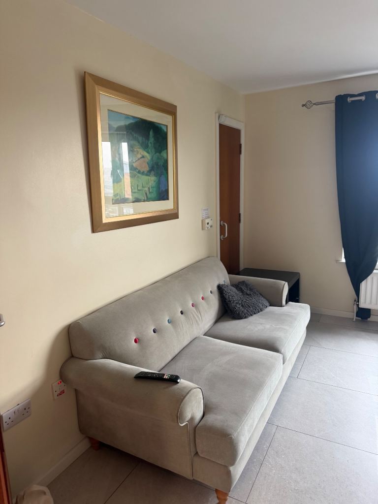 Stunning 3 Bedroom City Centre Apartment 