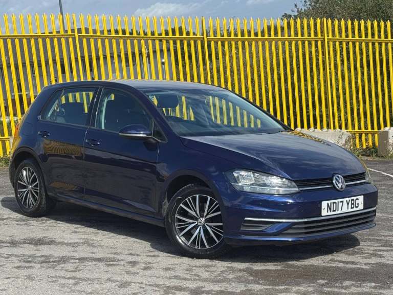 2017 Volkswagen Golf 1.6 TDI BlueMotion Tech SE Nav Euro 6 (s/s) 5dr HATCHBACK Diesel Manual