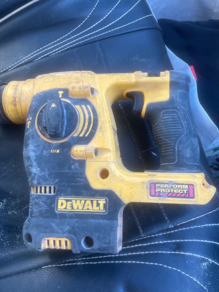 image for Dealt hammer drill 