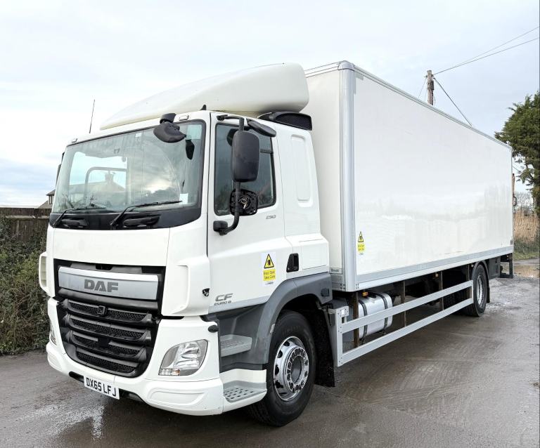 2015 DAF CF65,250 GRP BOX VAN 18 TON TAILLIFT 166,000 MILE MANUAL GEARS EURO-6