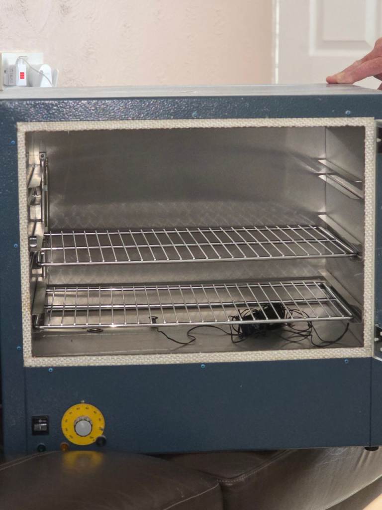 Large brooder