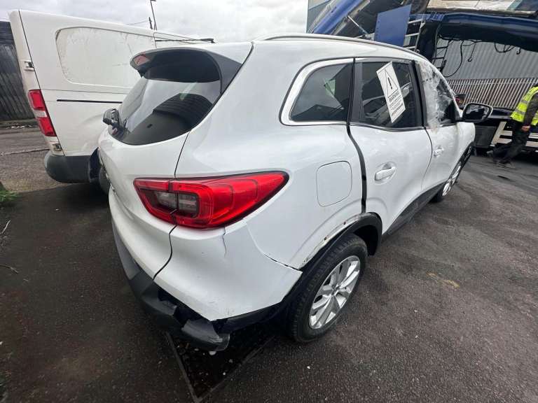 2016 RENAULT KADJAR 1.2 TCE DYNAMIQUE NAV BREAKING FOR PARTS 