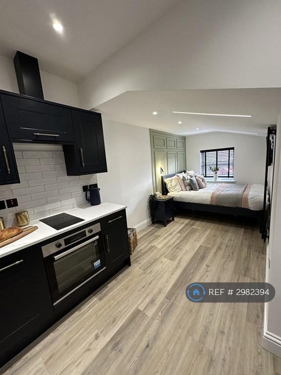 1 bedroom in Austin Street, Northampton, NN1 (#2982394)