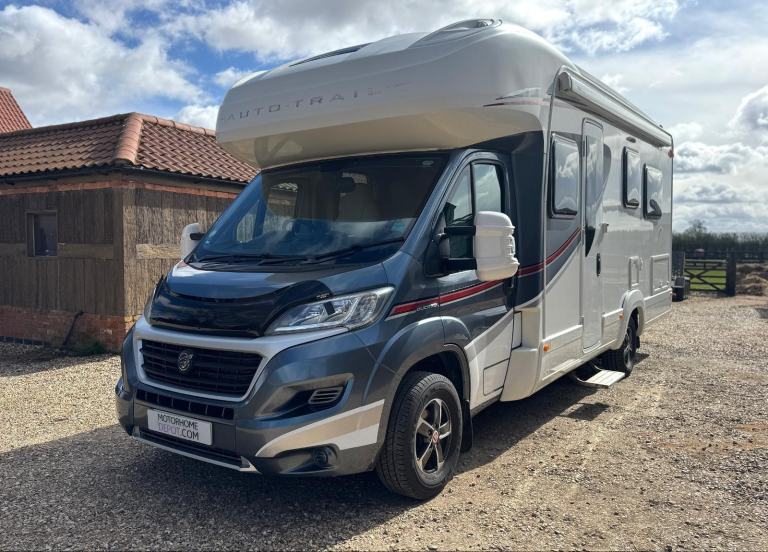 Autotrail Imala 734 - 4 belts - 4 berth - single beds - motorhome for sale