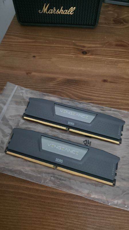 CORSAIR VENGEANCE DDR5 32GB Memory Ram (2x16GB) DDR5 6000MHz CL30 AMD EXPO Intel XMP iCUE
