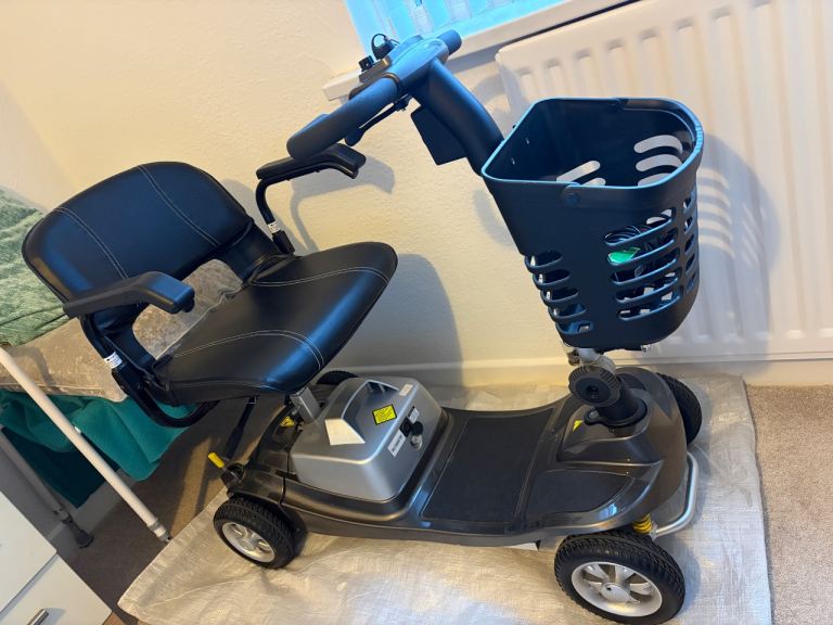Mobility Scooter with Basket – Good Condition