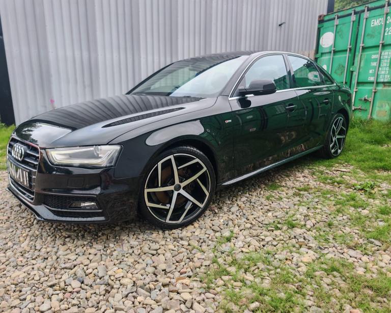 Audi, A4, Saloon, 2014, Manual, 1968 (cc), 4 doors