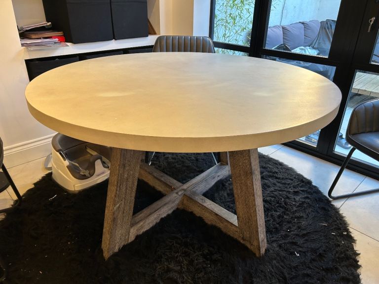 Concrete effect dinning table 