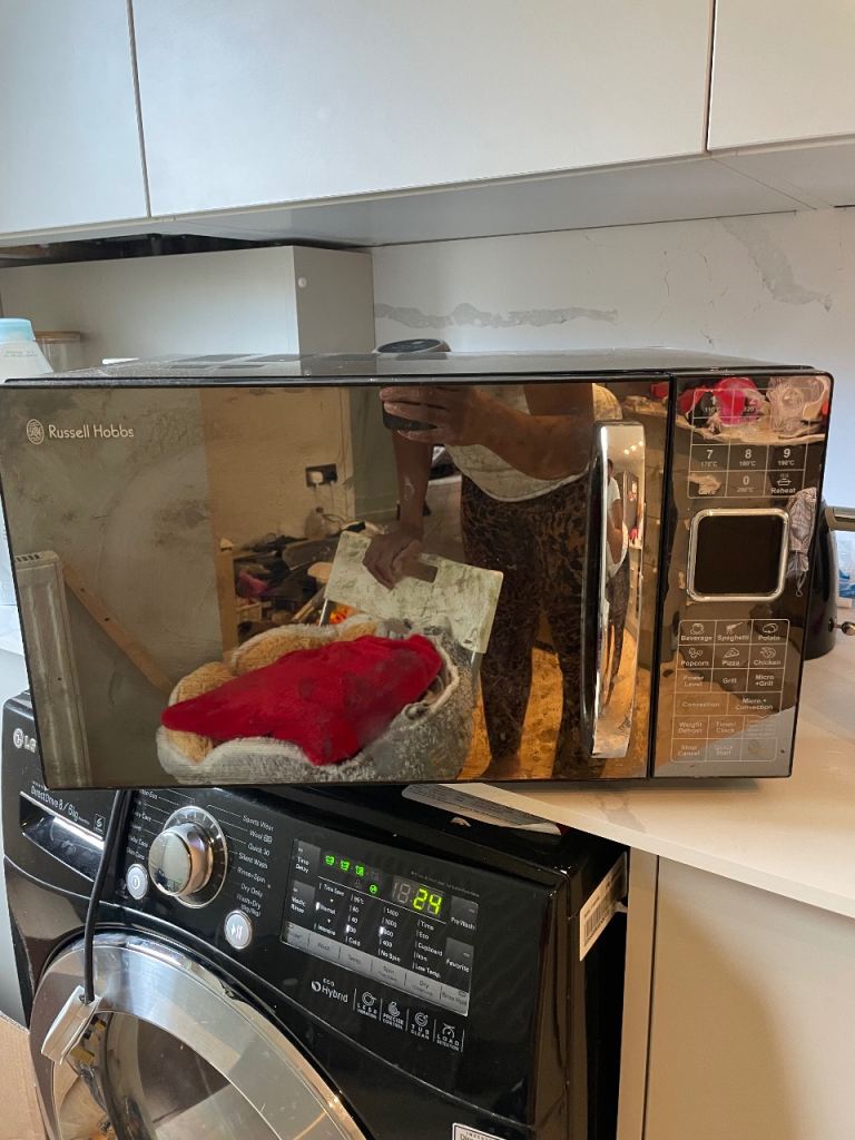Microwave oven & grill for sale. 
