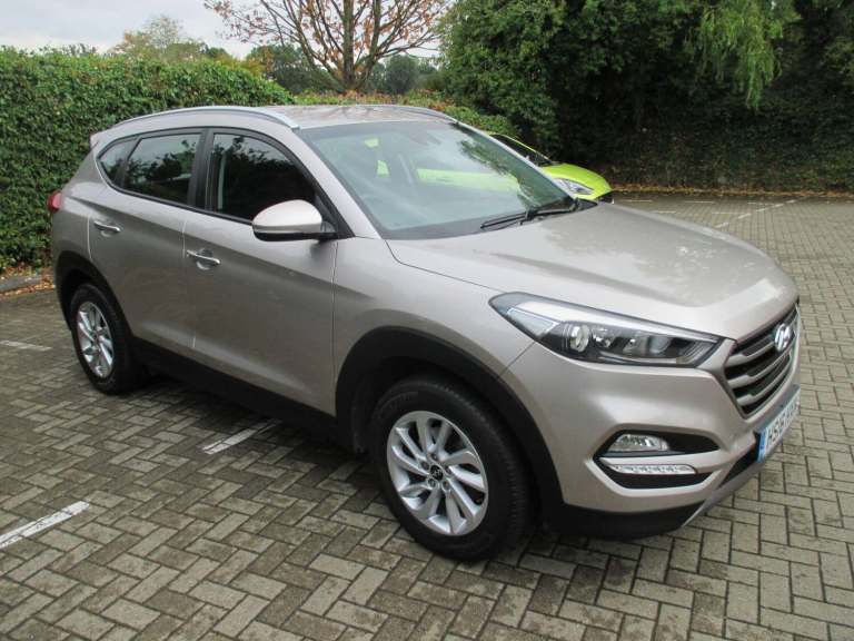 Hyundai TUCSON 2.0 CRDi SE Nav 4WD Euro 6 5dr Diesel Manual