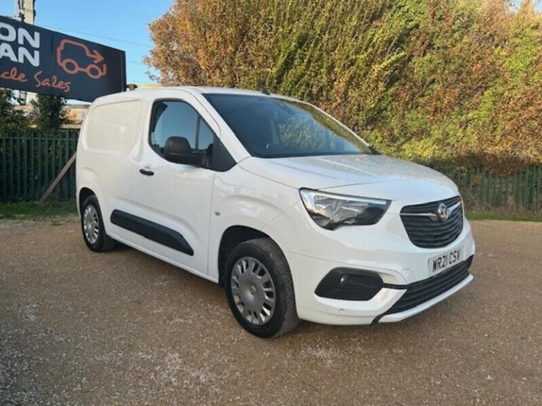 2021 Vauxhall Combo 1.5TD 2000 SPORTIVE SWB 100PS Panel Van Diesel Manual