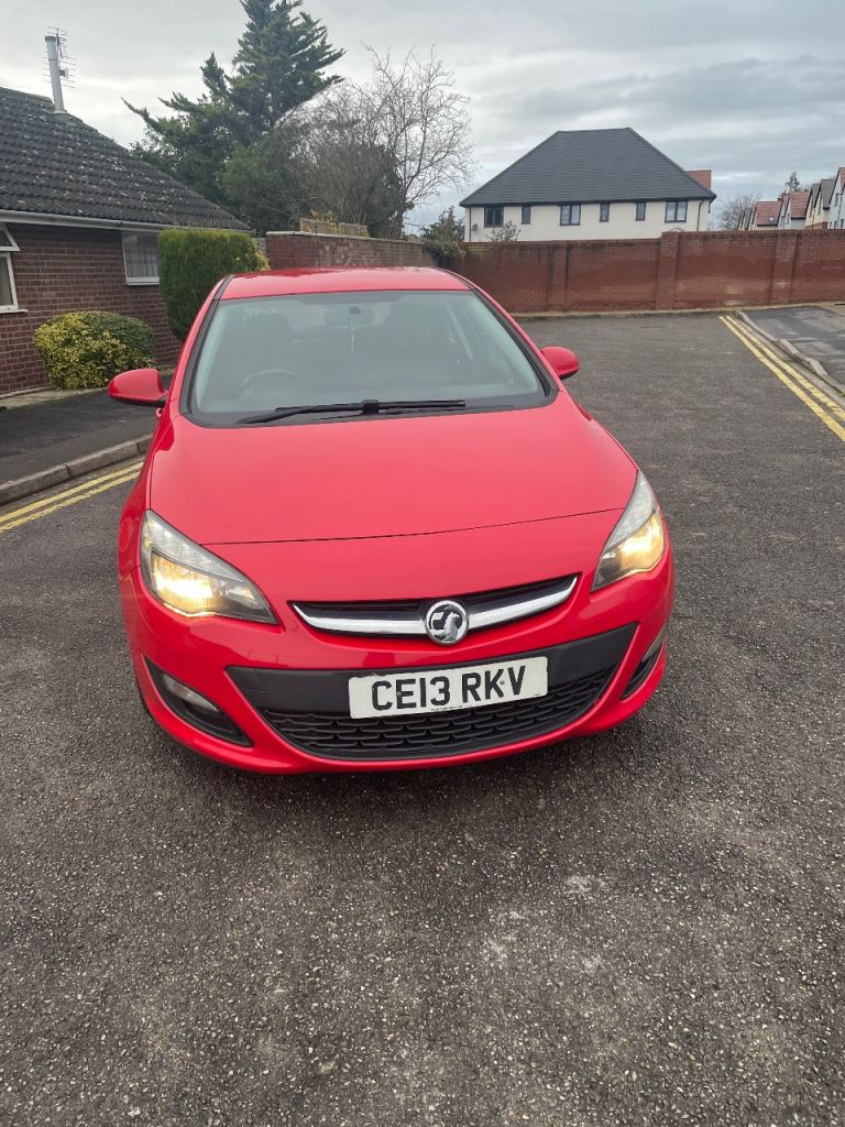 Vauxhall, ASTRA, Hatchback, 2013, Manual, 1598 (cc), 5 doors
