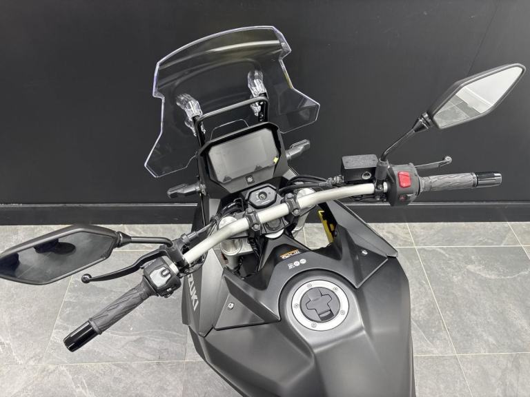 SUZUKI DL800 RE V STROM 2025