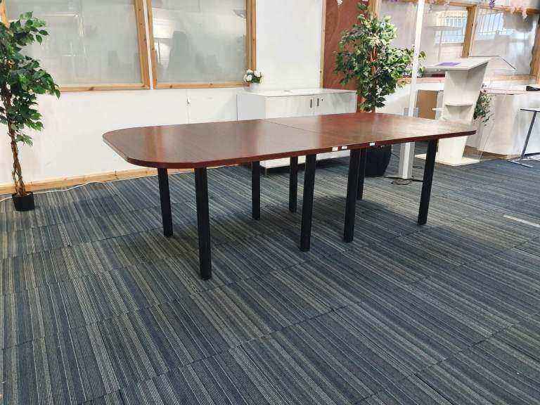 240cm x120cm Cherry Walnut Wood finish Large 8 seater dining/boardroom table, DELIVERY AVAILABLE