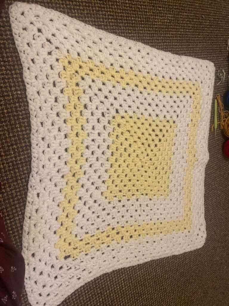 Crochet baby blanket 