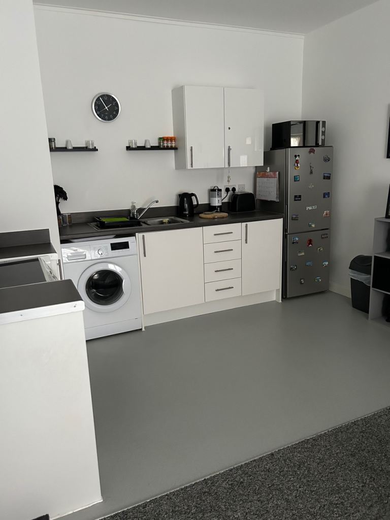 Luxury 1 bed apartment close to Riverside Retail Park Norwich. 