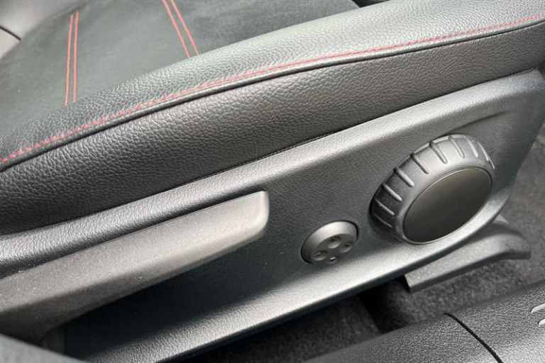 2022 Mercedes-Benz A-Class A180 AMG Line Premium Plus Night Edition 5dr Auto HATCHBACK PETROL Aut...