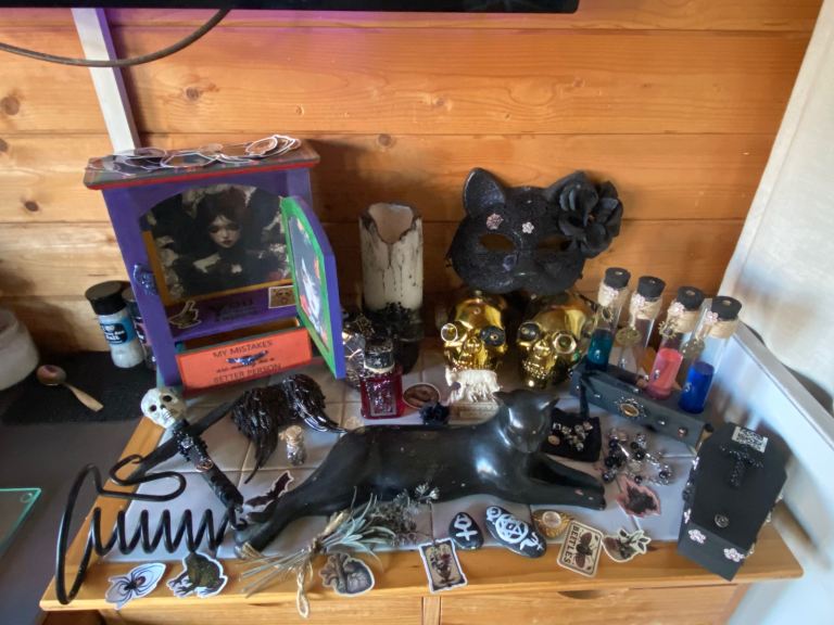 Massive gothic item bundle 