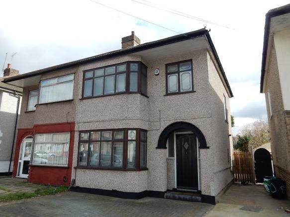 3 Bed Semi-Detached House, Chadwell Heath