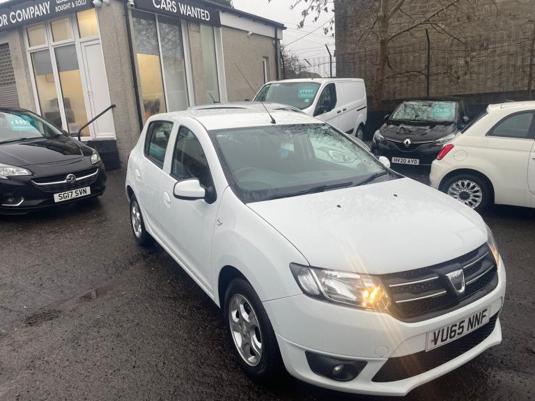 2015 Dacia Sandero 0.9 TCe Laureate Hatchback 5dr Petrol Manual Euro 6 (s/s) (90 ps) Hatchback Pe...