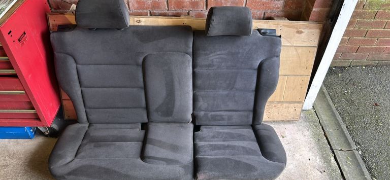 Audi a3 8l rear seats inc seatbelts 