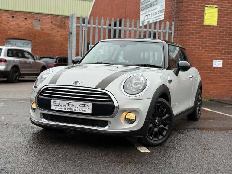 2014 MINI Hatch 1.5 Cooper 3dr HATCHBACK PETROL Manual
