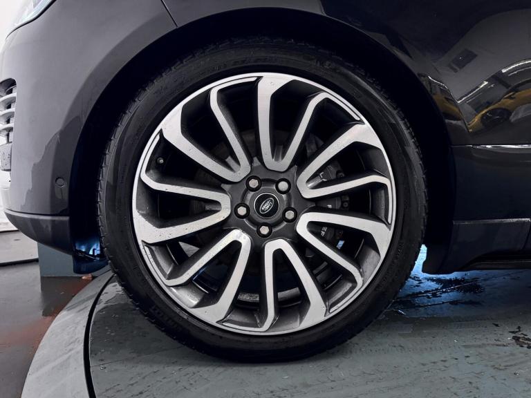  Land Rover Range Rover 4.4 SD V8 Autobiography SUV 5dr Diesel Auto 4WD Euro 6 (s/s) (339 ps) Die...