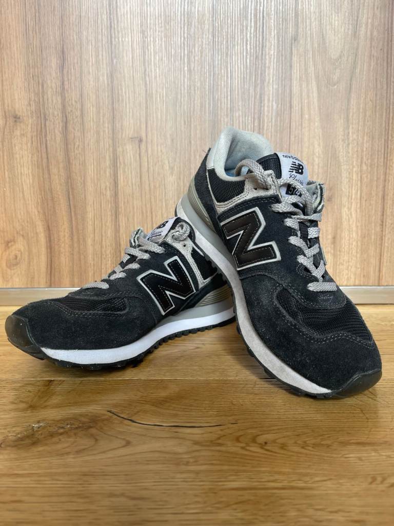 New Balance 574 Unisex Trainers Size UK 6 Navy Blue & Light Grey