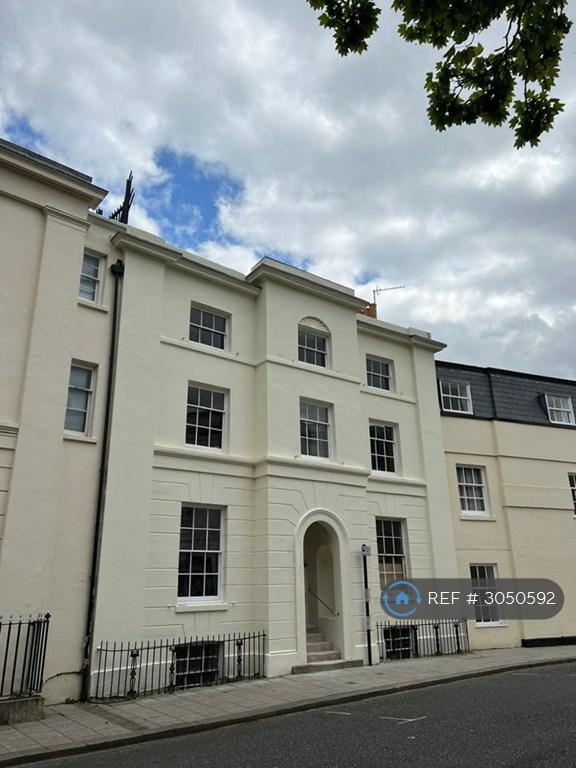 1 bedroom flat in Carlton Crescent, Southampton, SO15 (1 bed) (#3050592)