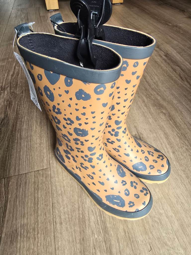 New kids wellies still with tag.