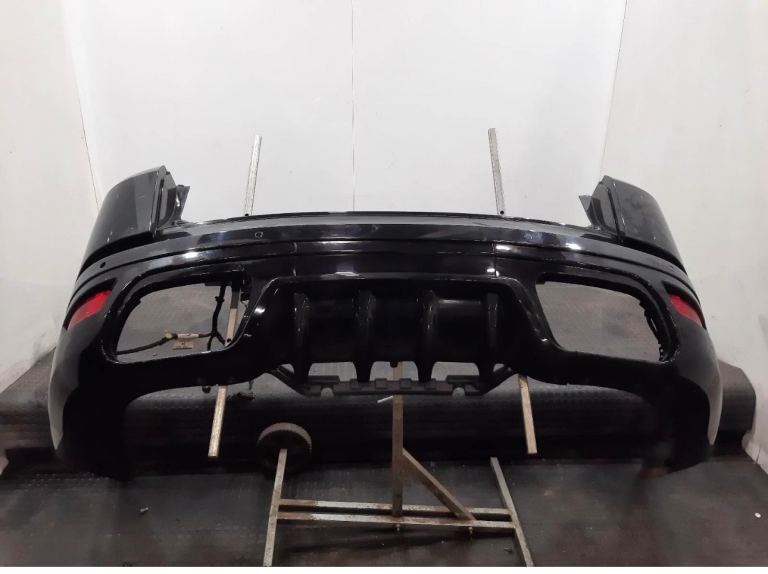 Range rover sport SVR 2022 rear bumper complete 