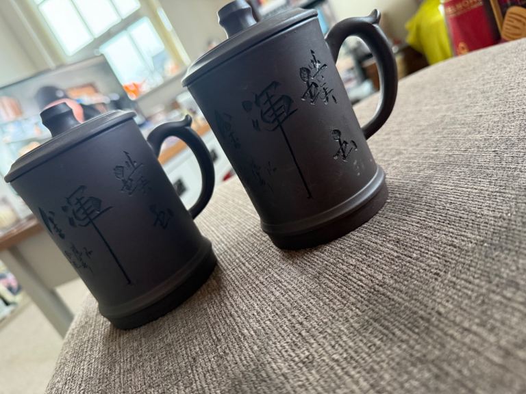 Pair of Japanese Clay Tea Mugs with Lids – Signed / Stamped (Tokoname-style)