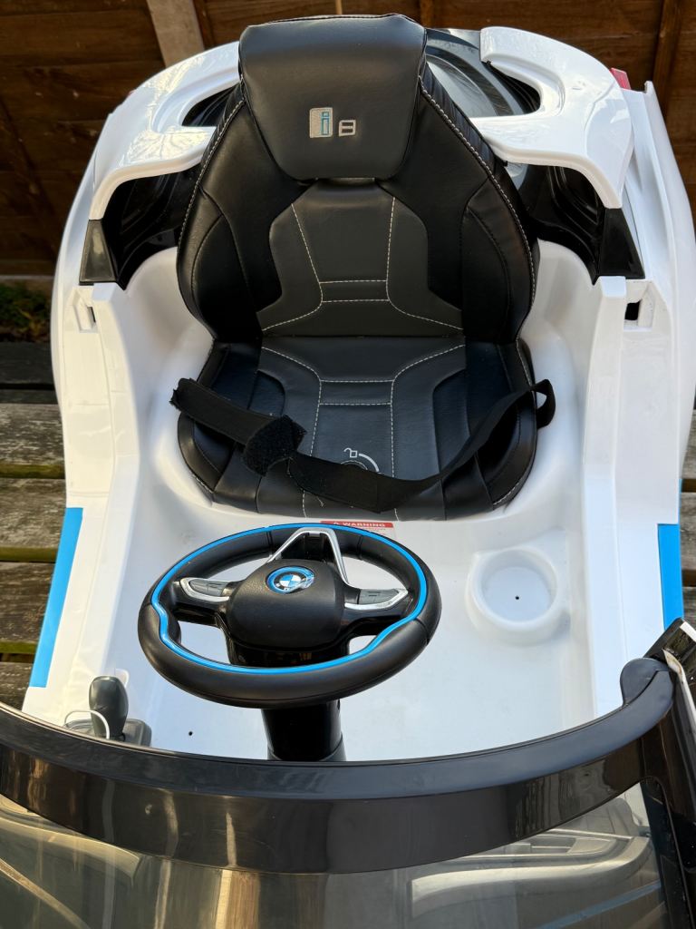  BMW i8 Concept Spyder electric car