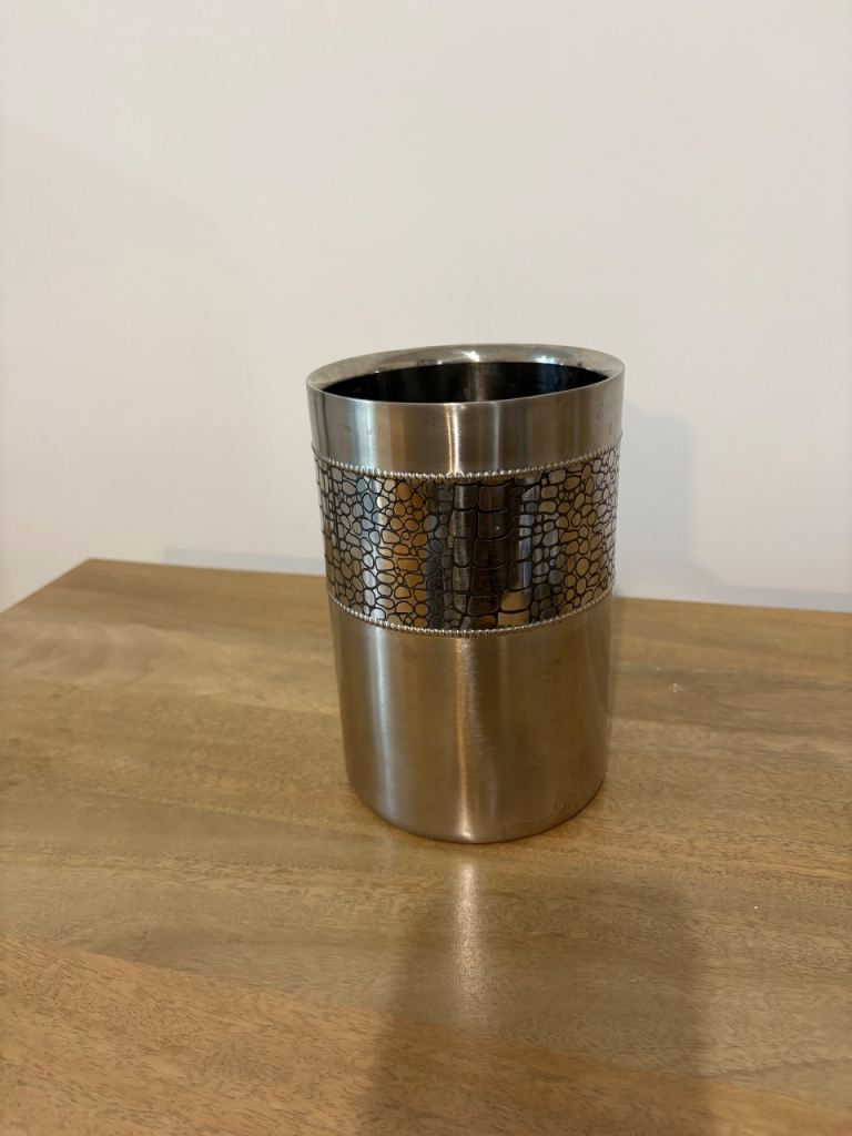 Silver Metal Vase with Textured Detail – Good Condition
