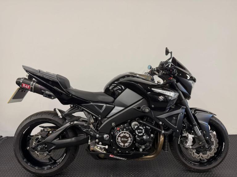 SUZUKI GSX1300 B KING ** LOW MILEAGE - TWIN YOSHIMURA - TAIL TIDY **
