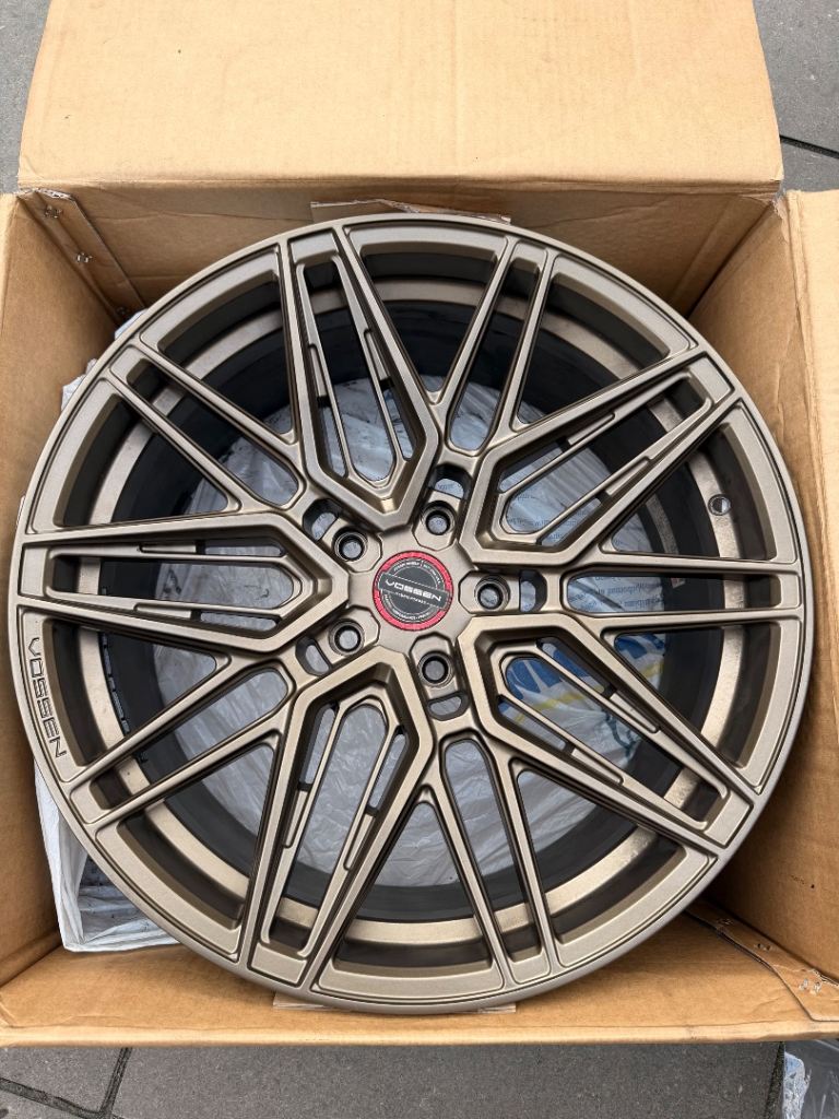 21 inch Vossen HF-7 Porsche Cayenne 