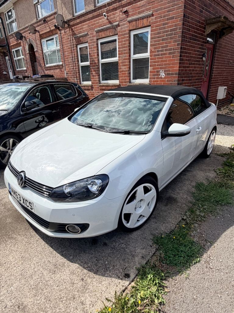 Volkswagen Golf convertible 