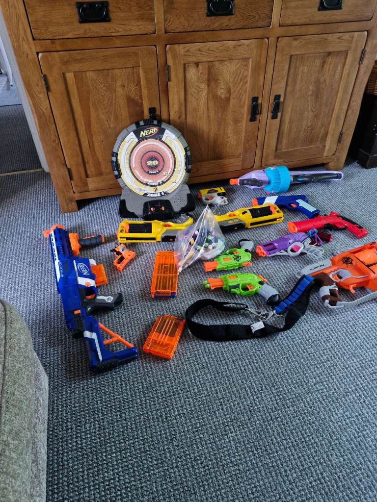 Large Nerf Blaster Bundle with Target and Darts – Good Condition