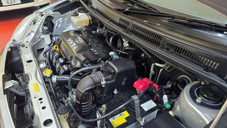 2010 Toyota Raum 1.5 Auto lift mobility chair  Petrol Automatic