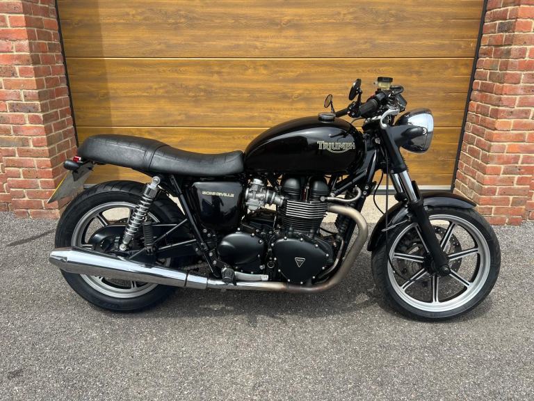 2009/09 Triumph Bonneville 865 with 10,300m in Black