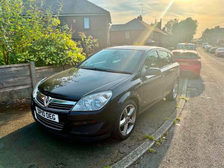 Vauxhall, ASTRA, Hatchback, 2010, Manual, 1598 (cc), 5 doors