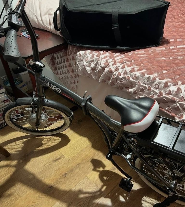 E life folding electric bikes x 2 NEW. Will sell separately. 