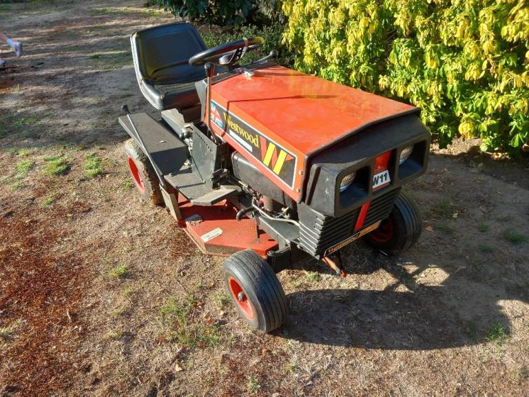 Westwood Gazelle Lawn Tractor