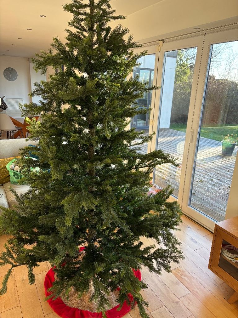 Spruce Feel-Real Artificial Christmas Tree